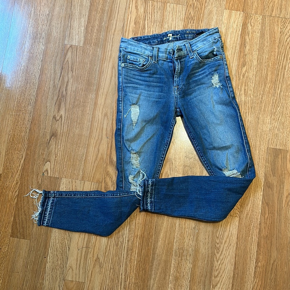7 for all mankind jeans. Worn once! Lots of stretch!